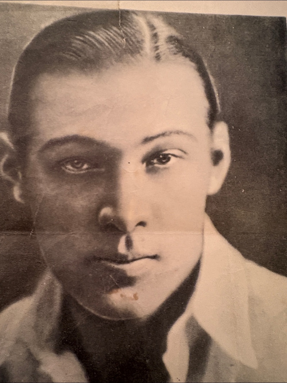 ☑️ Vintage Rudolph Valentino promotional portrait